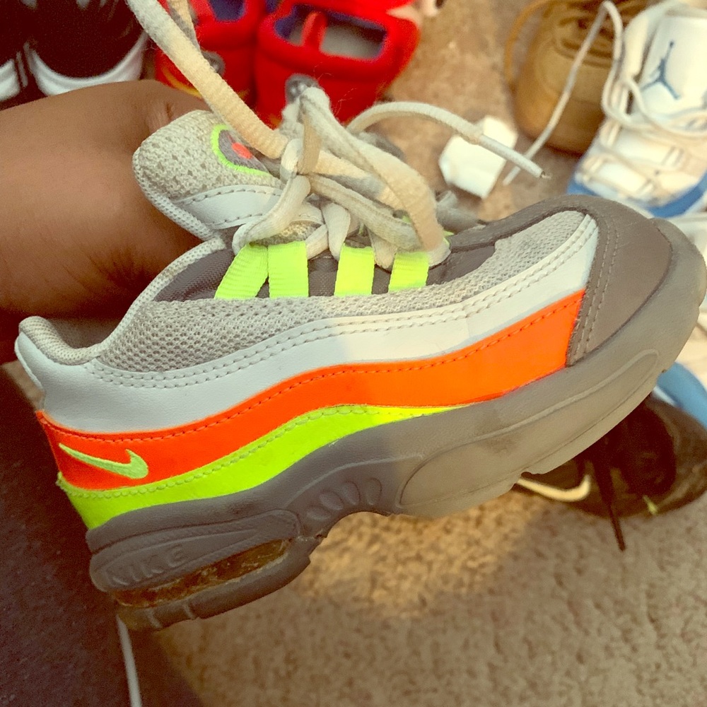 8c Nike Air maxes.